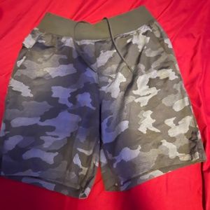 lululemon 9in linerless shorts